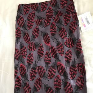 Beautiful NWT Lularoe Cassie skirt